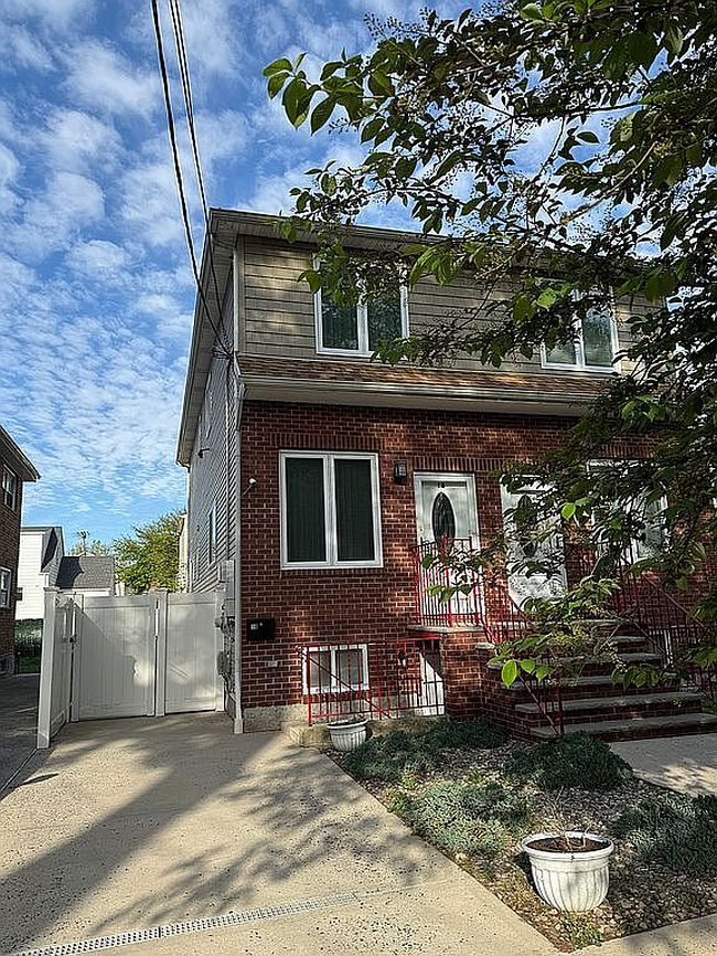 Preview of property located at 18 Jerome Ave