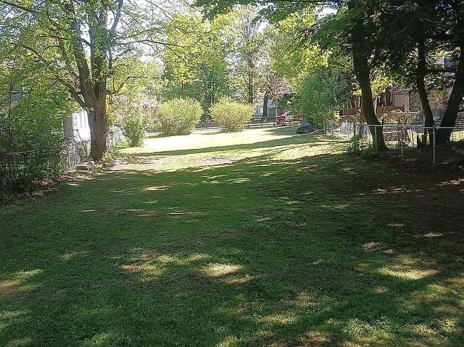 Image of 204 E Walnut St