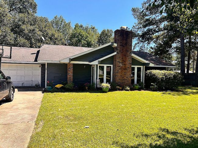 Photo of 102 Carrie Ave, Crystal Springs, MS