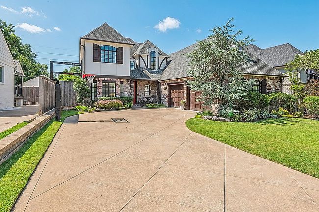 Image of 1536 E 35th Pl