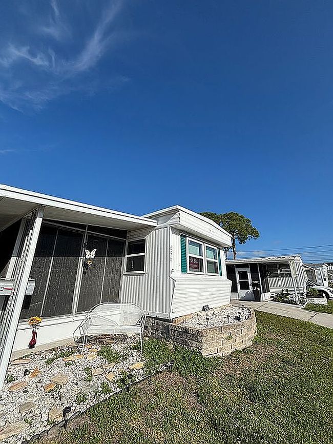 Image of 370 53rd Ave N #696