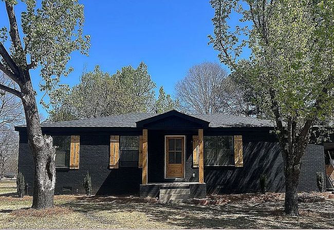 Image of 156 Cartwright Ave