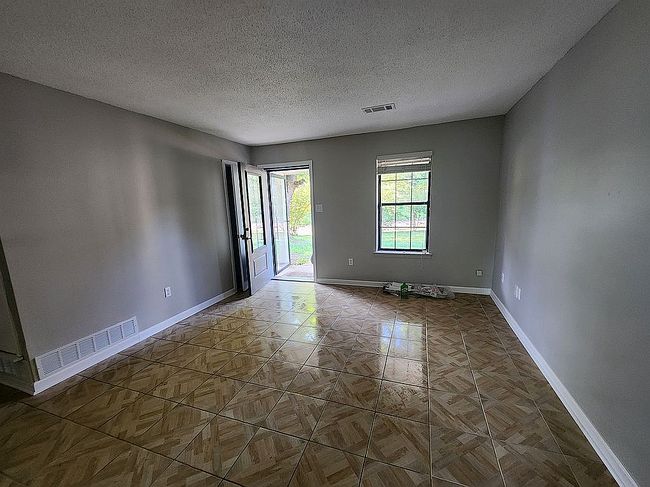 Image of 5205 Gray Dr