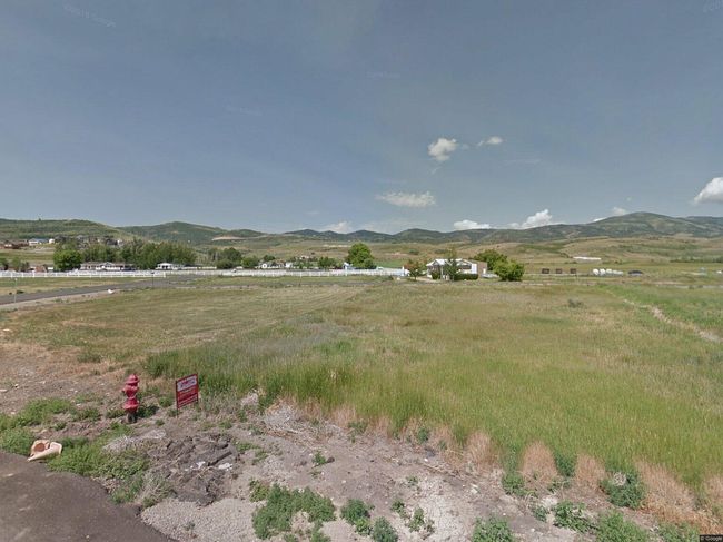 Image of 583 S Aspen Dr
