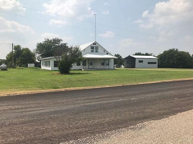 Photo of 167589 Eight Mile Rd, Duncan, OK