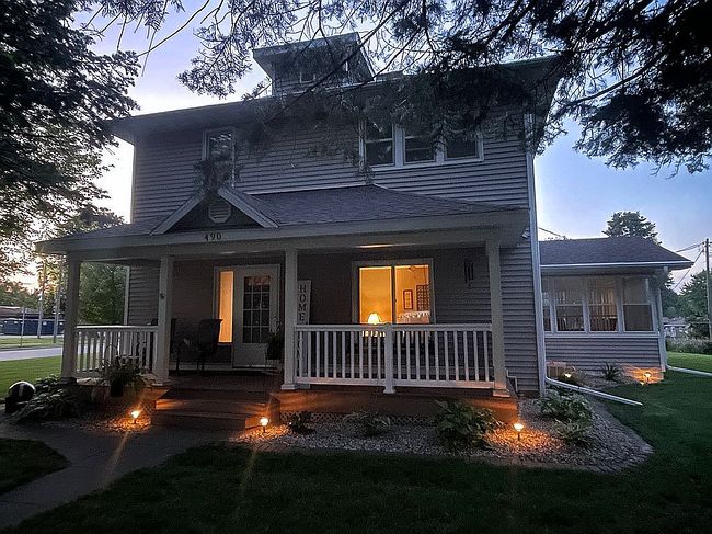 Photo of 490 W 11th St, Garner, IA
