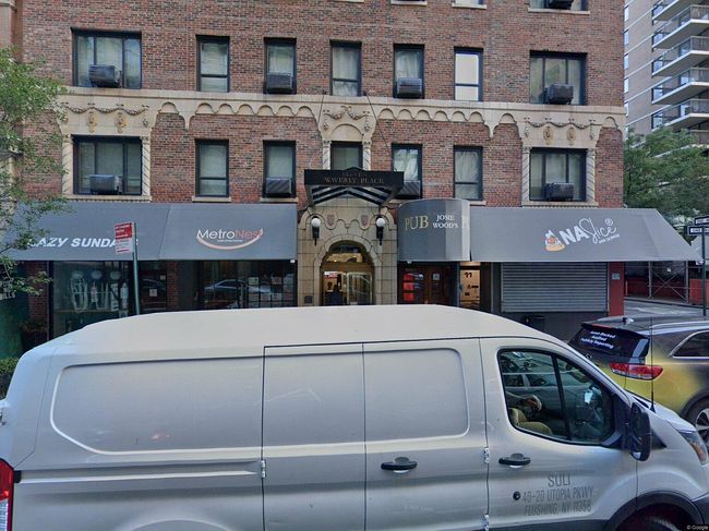 Photo of 11 Waverly Pl Apt 10E