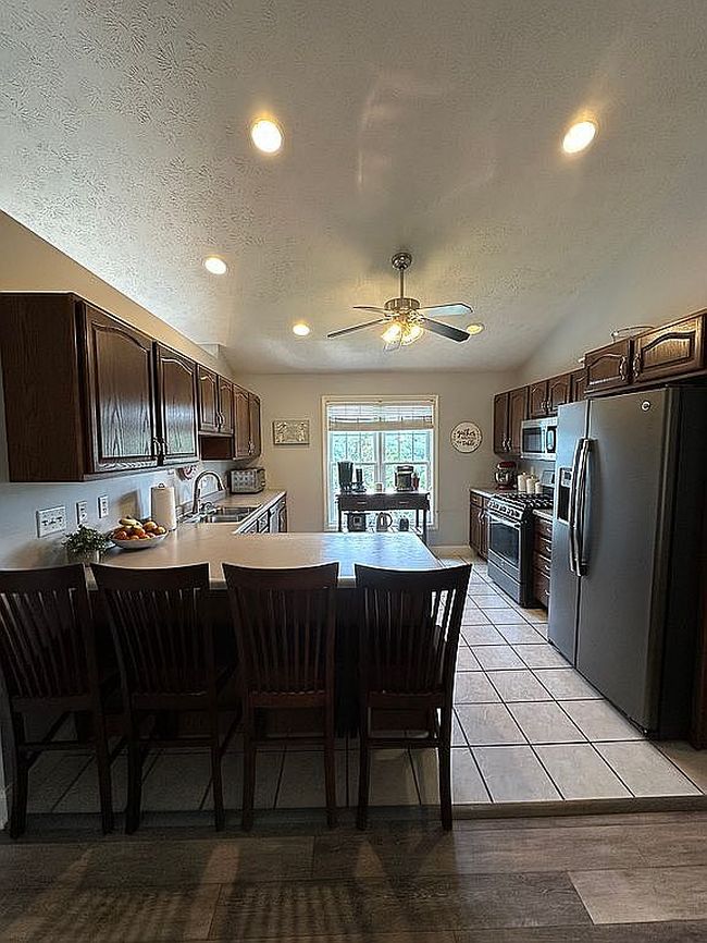 Photo of 436 December Ln, Morgantown, WV
