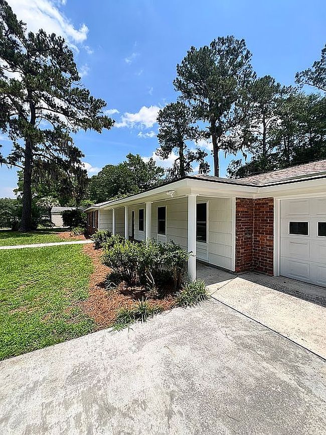 Image of 725 Windsor Rd