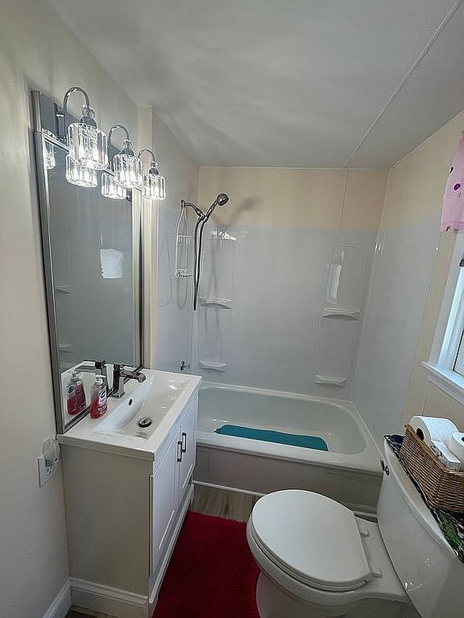 Photo of 6725 Vine St, Caseville, MI