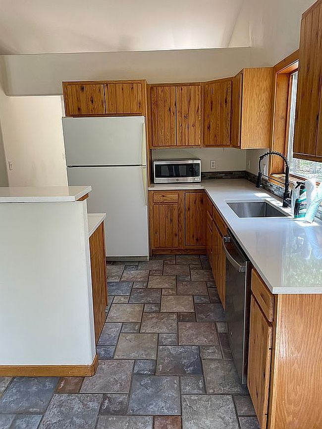 Additional photo 1 of property located at 41 Damascus Rd