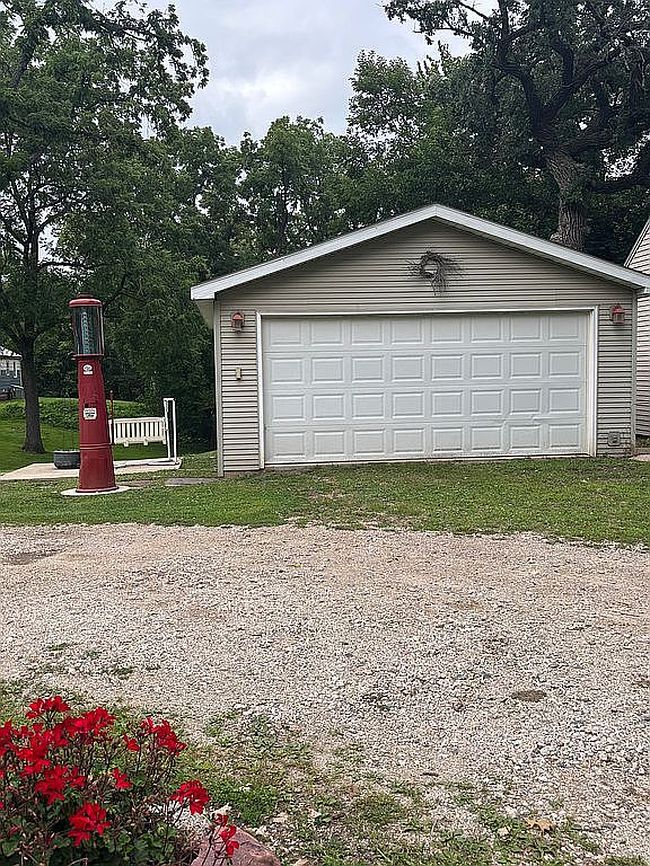 Photo of 321 W 5th Ave N, Estherville, IA