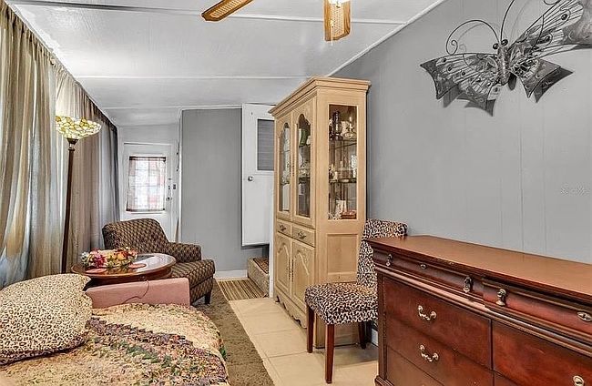 Image of 5652 Louisiana Ave