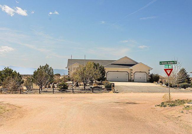 Additional photo 4 of property located at 955 S Tierra Buena Dr