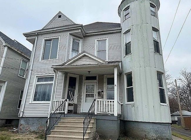 Photo of 609 W Armstrong Ave Unit 1-2, Peoria, IL
