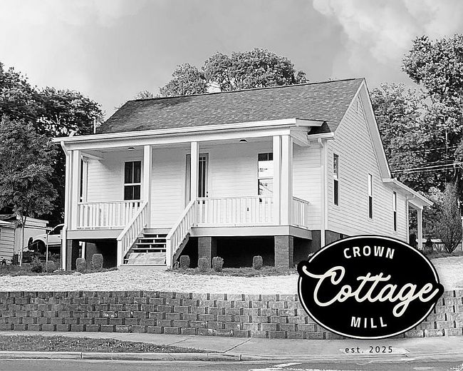 Photo of 318 W Tyler St, Dalton, GA