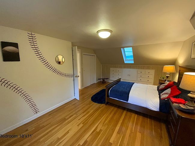 Photo of 14 Limerock Rd, Smithfield, RI