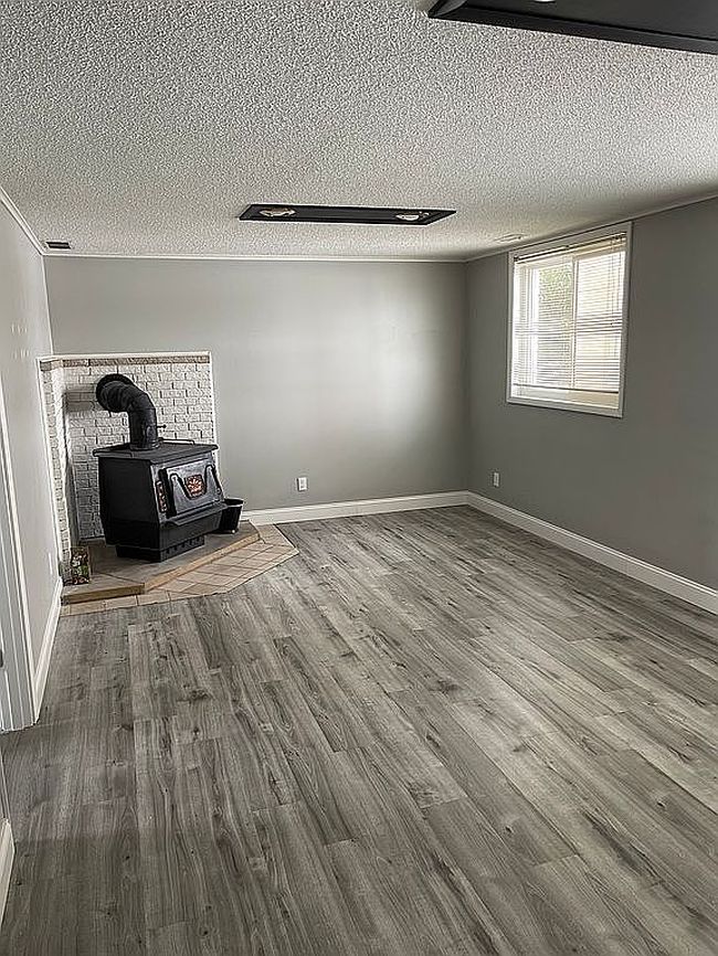 Image of 9745 E 1200th St