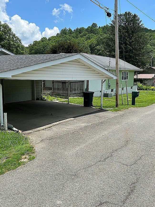 Photo of 116 Poe St, Sophia, WV