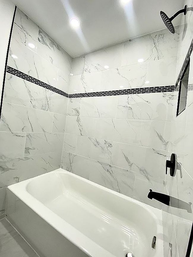 Additional photo 3 of property located at 139 Lee Ave Ne