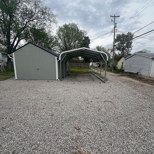 Image of 108 N 3rd St