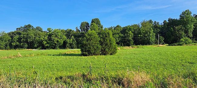 Photo of 10459 Smith Rd, Scottsburg, IN