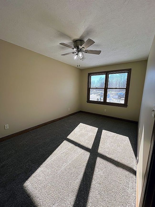 Image of 952 Winter Ridge Dr