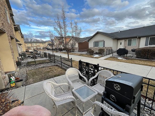 Image of 1490 N 462 W #104