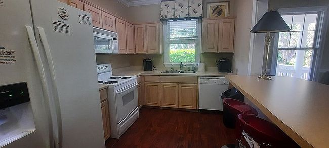 Image of 850 Mallery St Apt S1