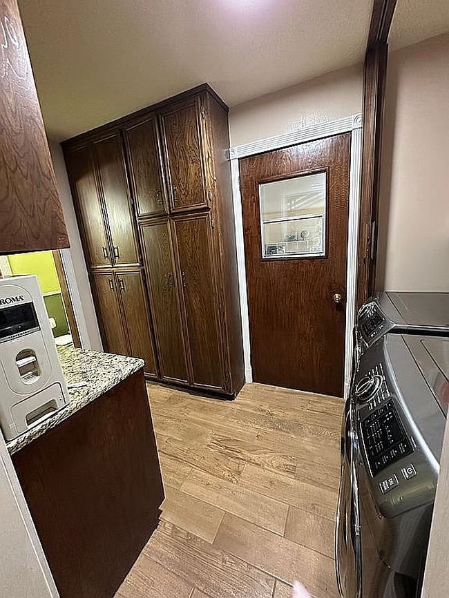 Additional photo 3 of property located at 427 W Cimarron St