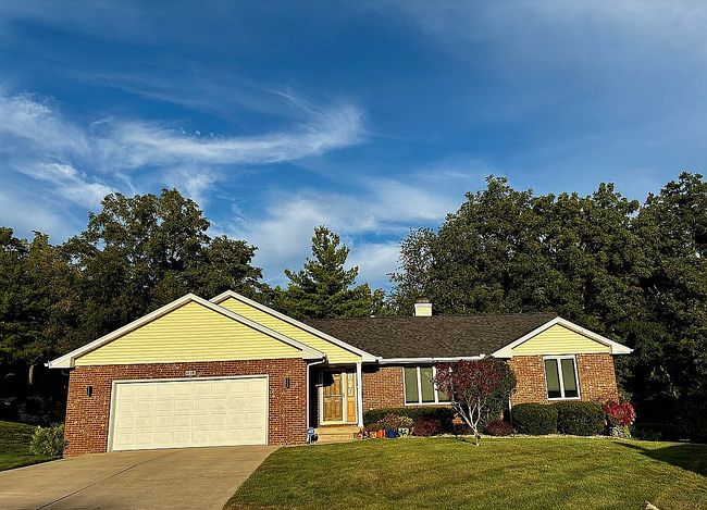 Photo of 1110 Woodridge Ct