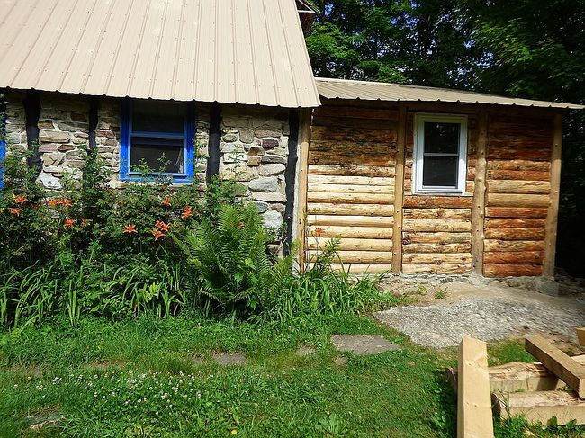 Photo of 499 Buck Mountain Rd, Crown Point, NY