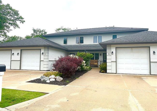 Photo of 340 Lighthouse Dr Unit 6, Harrison, MI