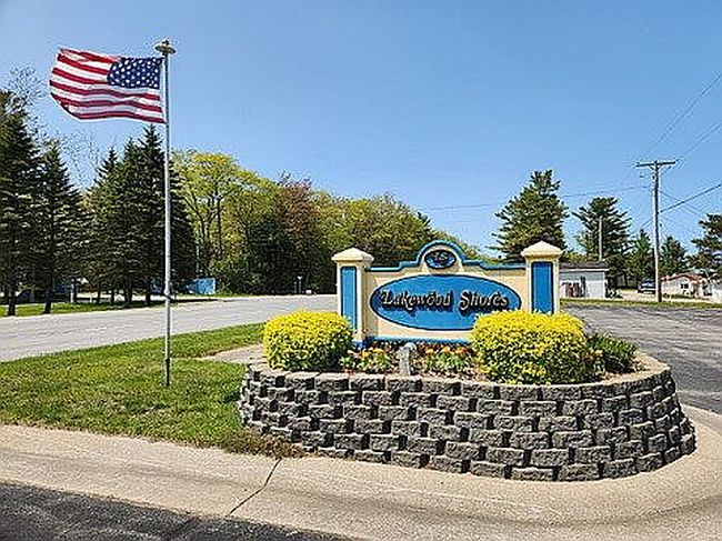 Image of 6750 Lakewood Dr