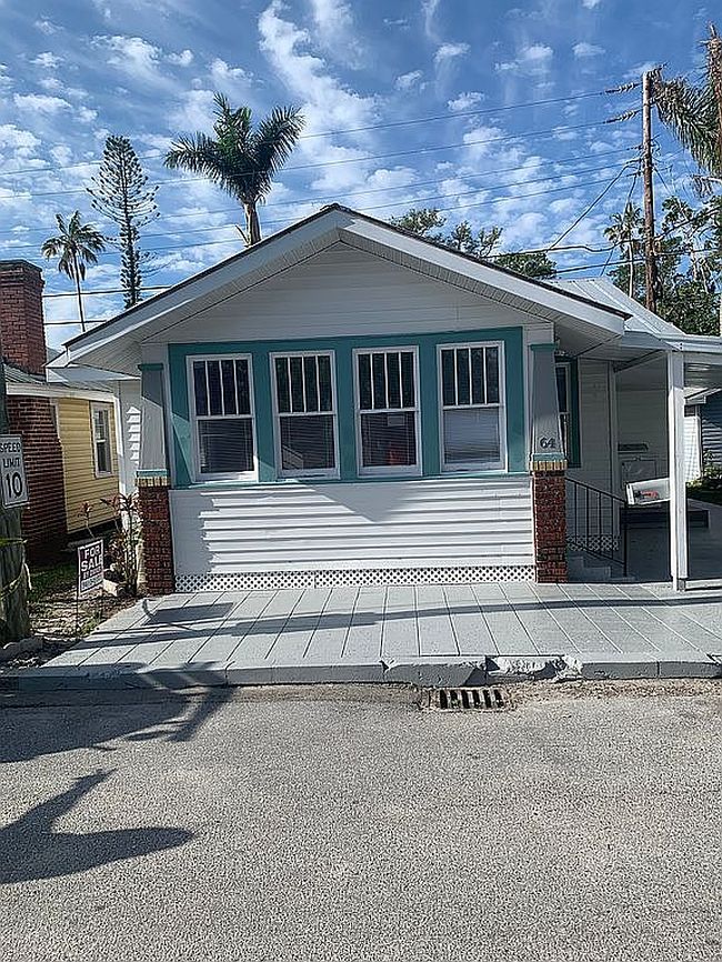 Photo of 64 Braden Castle Dr, Bradenton, FL