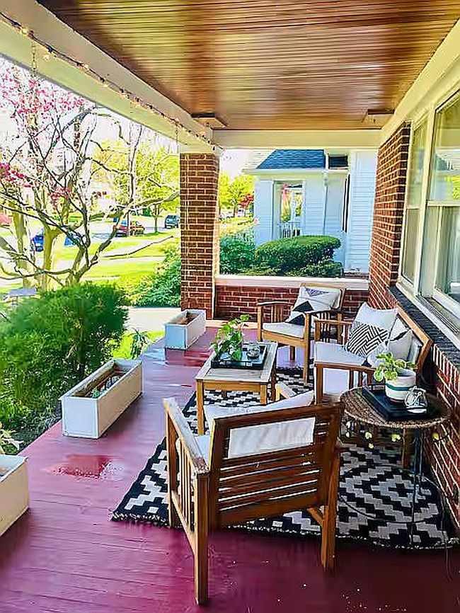 Photo of 1476 Bunts Rd, Lakewood, OH