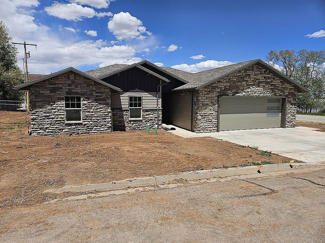 Photo of 216 W 100 N, Monticello, UT