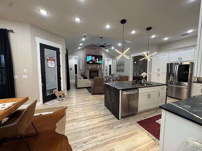 Image of 1405 S 30th St