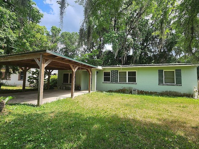 Image of 610 Pinewood Dr