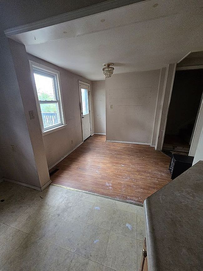 Additional photo 3 of property located at 519 Lacock St