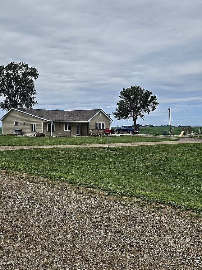 Photo of 2078 260th St, Inwood, IA
