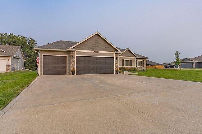 Photo of 6351 Tanglewood Trl