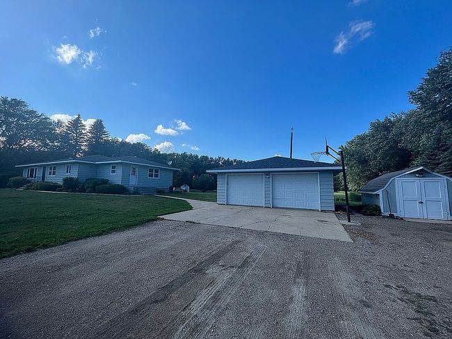 Photo of 124 20th St Sw, Benson, MN