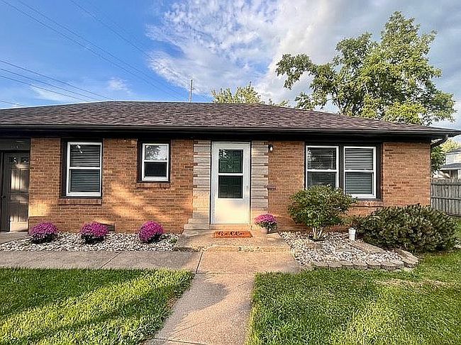 Photo of 113 W Saint Paul St