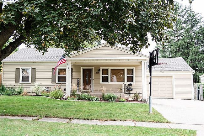 Preview of property located at 1005 Grover St