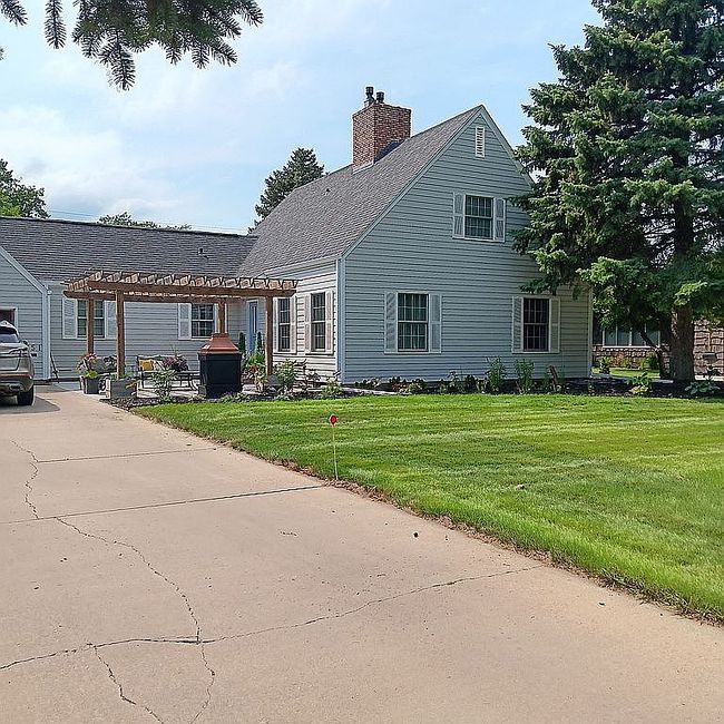 Photo of 1751 Mcclellan Dr