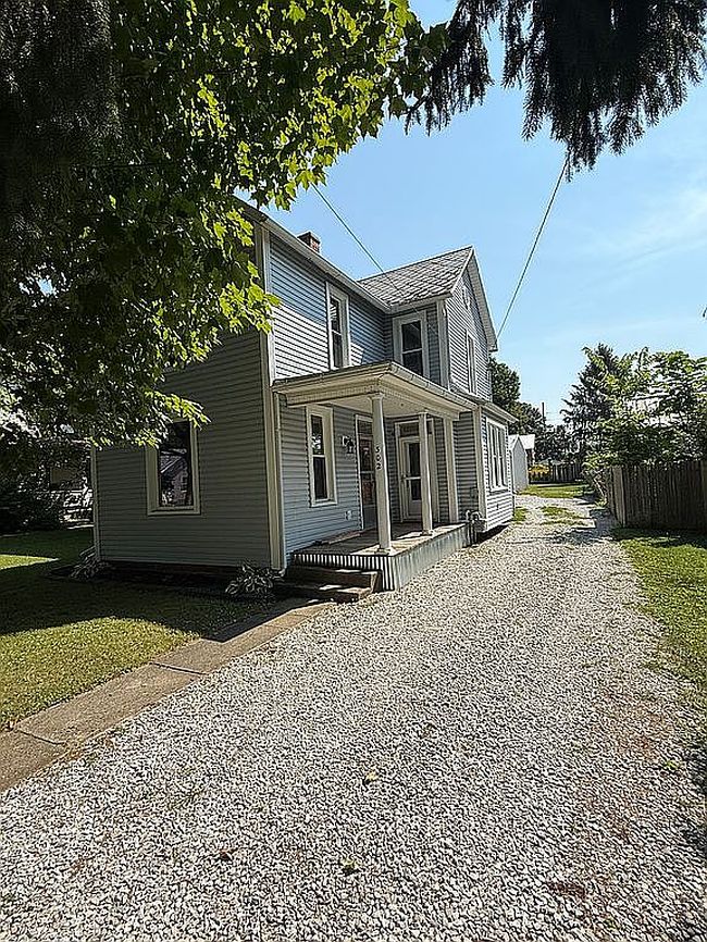 Photo of 302 N Main St, Pleasantville, OH