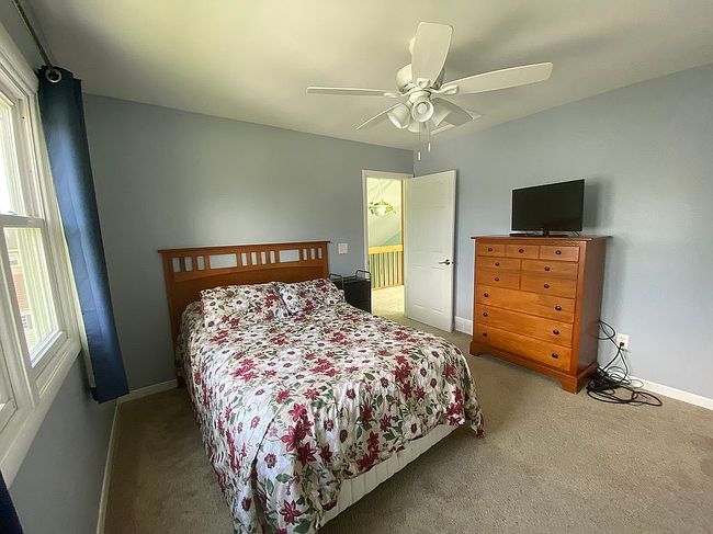 Photo of 29 Cord Dr, Latham, NY