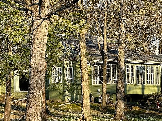Image of 240 Hamilton Dr