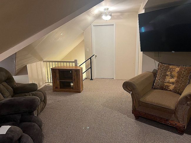 Photo of 101 N Gallatin St, Hamilton, MO